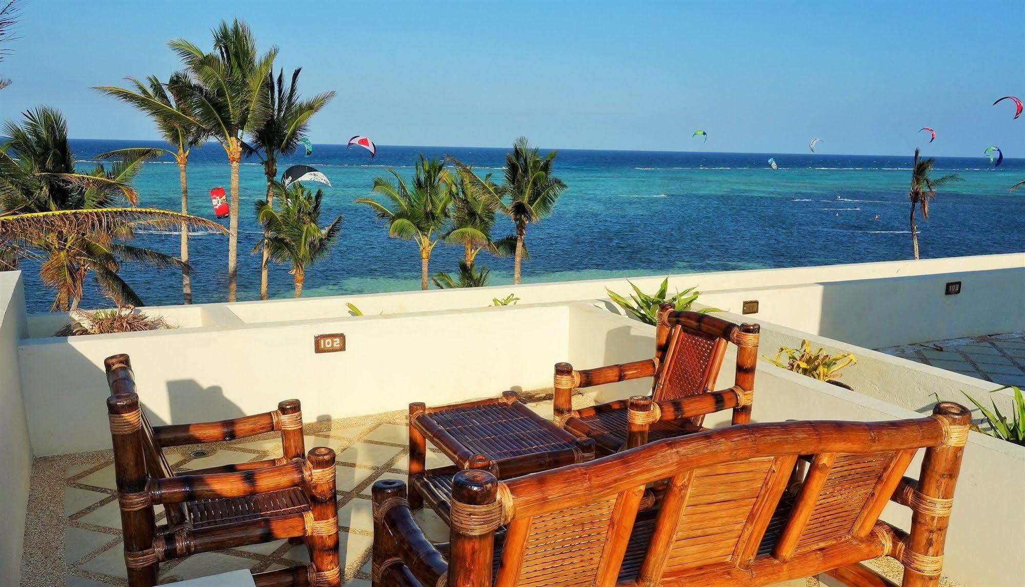 Boracay Apartments At 7 Stones Balabag  Exteriör bild